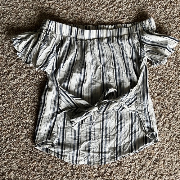 Off the Shoulder Stripped Top - Picture 2 of 3